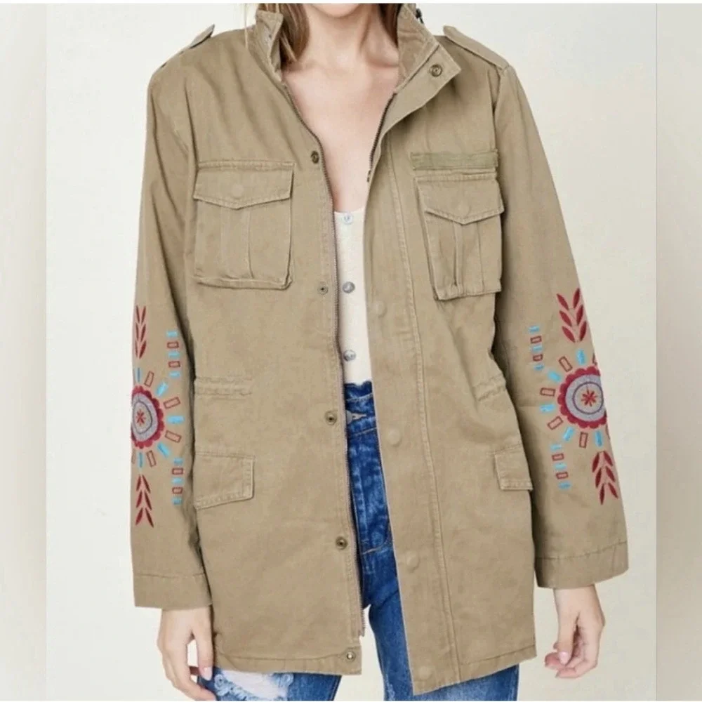 NWT‎ Hayden LA Embroidered Tribal Cargo Jacket in Olive Green Sz Large